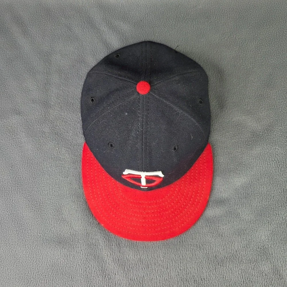 New Era 59FIFTY Minnesota Twins‎ Fitted Hat Two Tone Size 7 1/4 Cap Embroidered